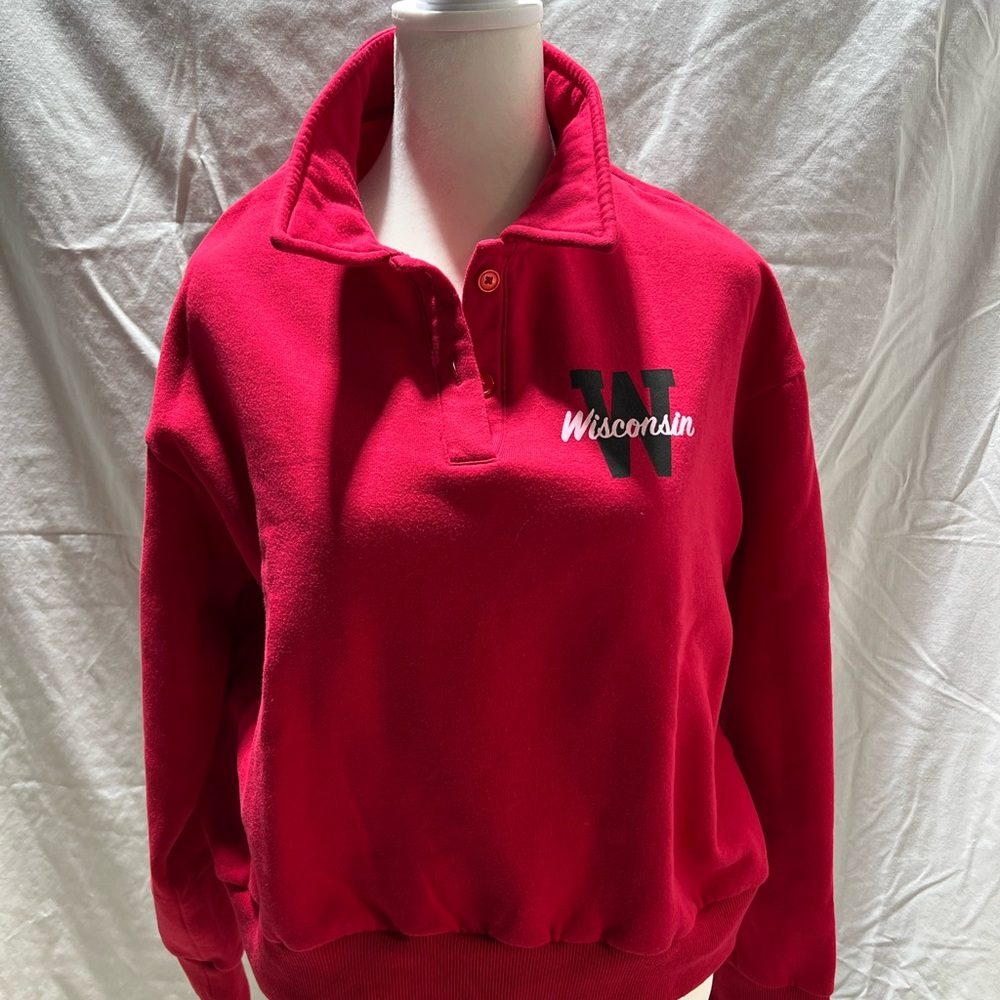 RECESS APPAREL Red Women's Wisconsin 1/4 button Neck Sweatshirt Large